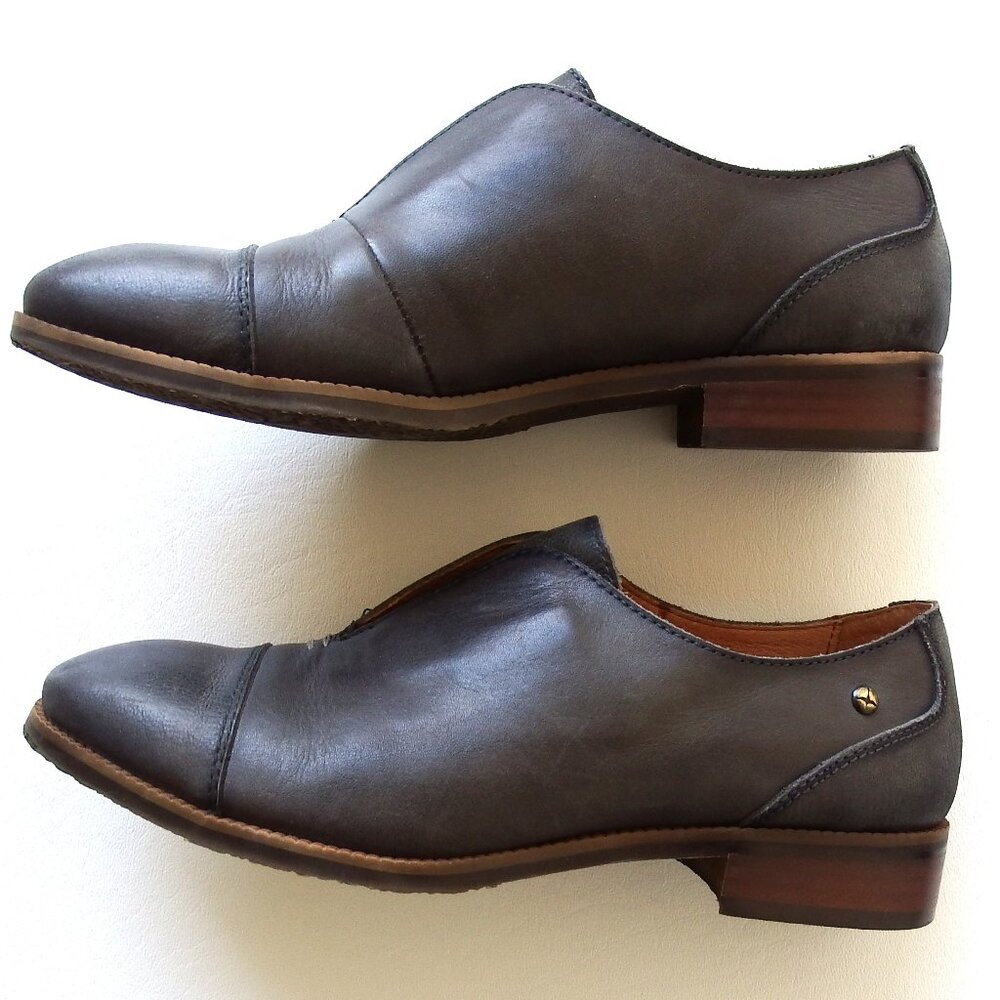 Pikolinos Gray Leather Loafers Size 36